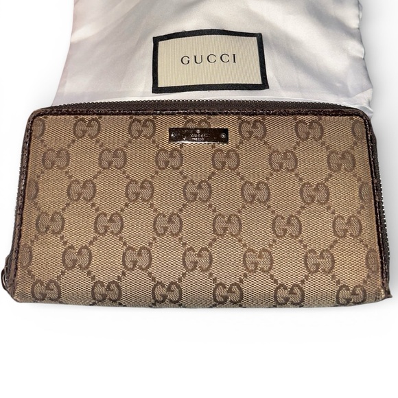 Gucci Handbags - Gucci Guccissima Monogram Zip Wallet